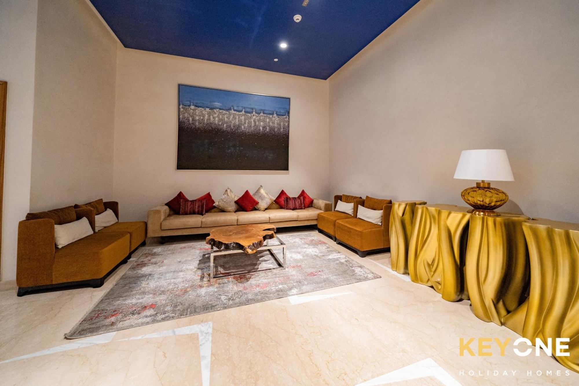 Sleek Studio In Prive With Stunning Canal View Dubaj Zewnętrze zdjęcie